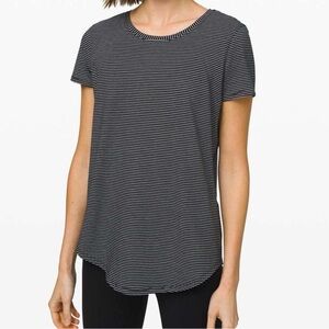 Lululemon swiftly relaxed short sleeve